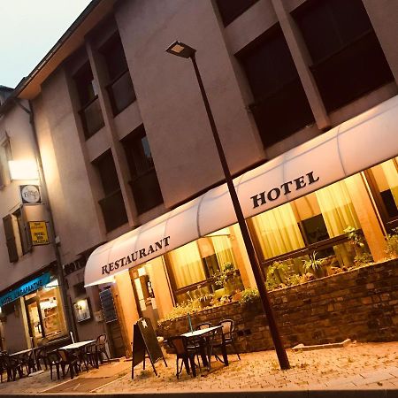 Hotel Restaurant L'Agapanthe Pont-de-Salars Exteriör bild