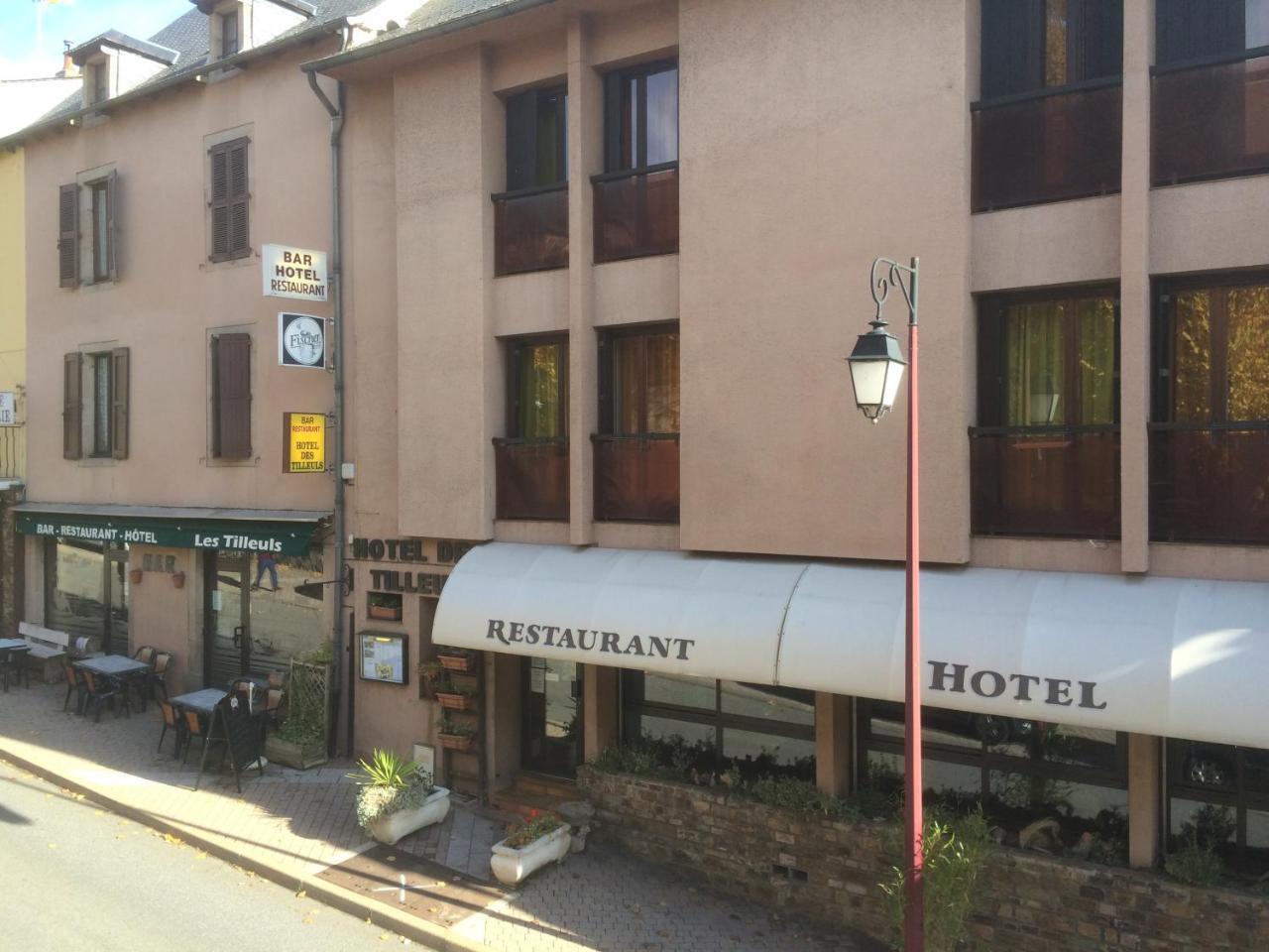 Hotel Restaurant L'Agapanthe Pont-de-Salars Exteriör bild